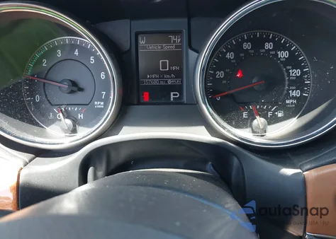 2012 Jeep Grand Cherokee Overland z USA, uszkodzony, nr VIN 1C4RJFCT8CC274935